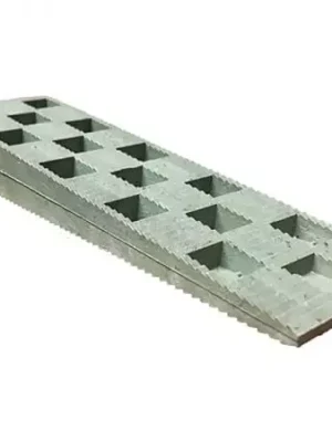 langu-montavimo-kaladeles-islyginimui-600x450 Montažiniai pleištai išlyginimui dideli150x25x45MM