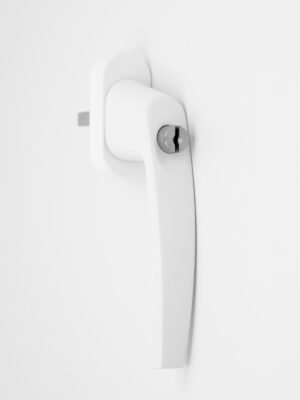 plastikinio lango arba duru rankena baltos spalvos su užraktu plastikinio lango arba duru rankena baltos spalvos su užraktu