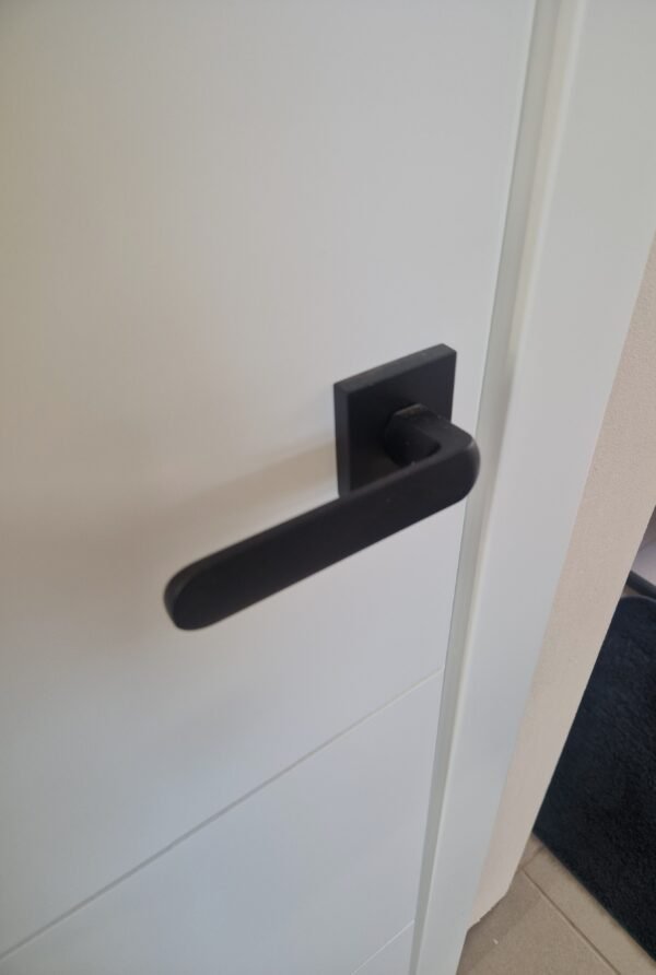 Durys 2 2 Vidaus durys baltos