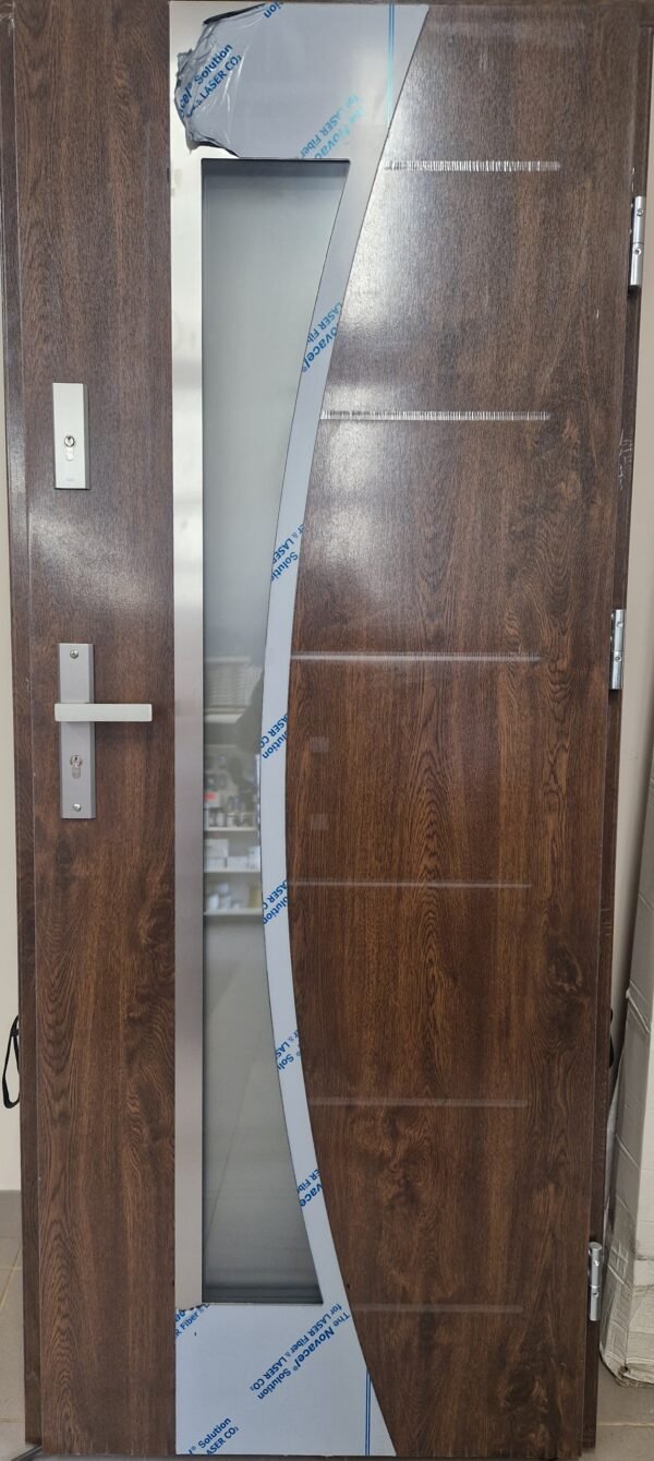 Durys namui su stiklu Durys namui su stiklu