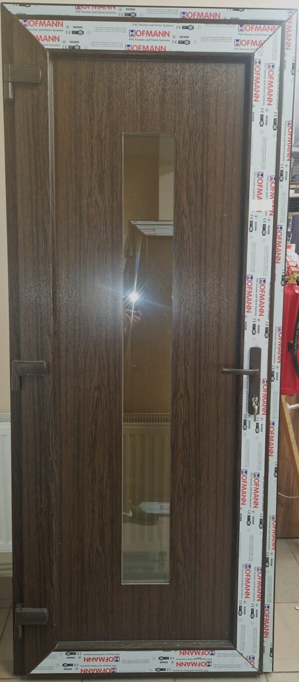 Plastikinės durys Plastikinės durys