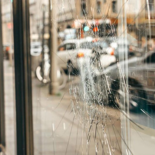 langu-apsaugine-plevele-4c-125mic Langų apsauginė plėvelė 4C